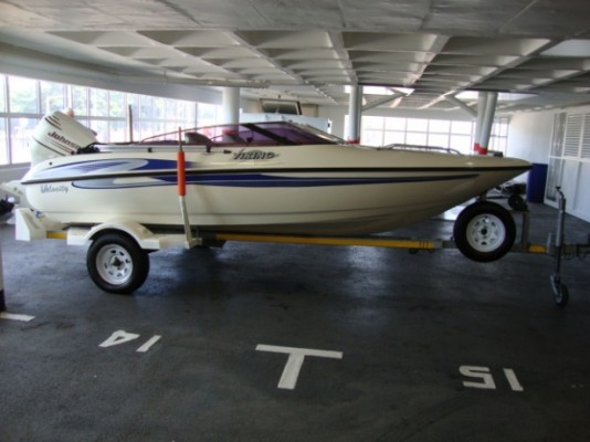 Viking Velocity Speedboat - Lots of Extras Included - BARGAIN