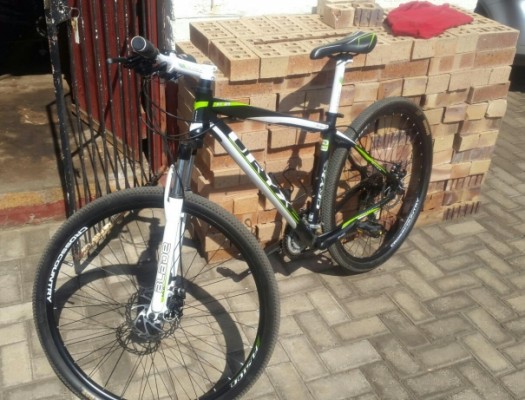 21 speed Oryx fusion bike for sale