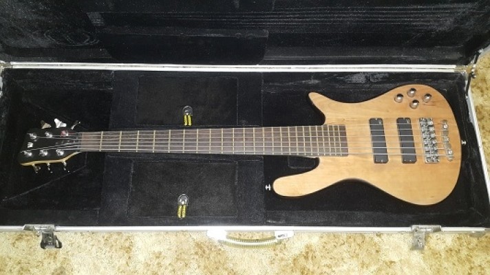 Warwick Streamer LX 6 String Bass guitar.
