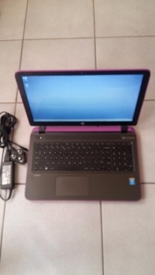 HP Pavilion 15 NoteBook PC Core i3 4GB Ram 500GB HDD Charger & Bag