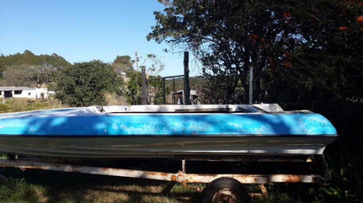 River Boat for sale R2500. East London.