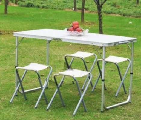 Brand New Portable Picnic Table with 4 stools - Aluminium