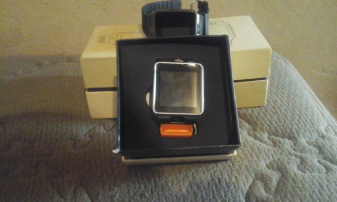 (Now reduced Price) New Smart Watch With Sim and Mico SD slot